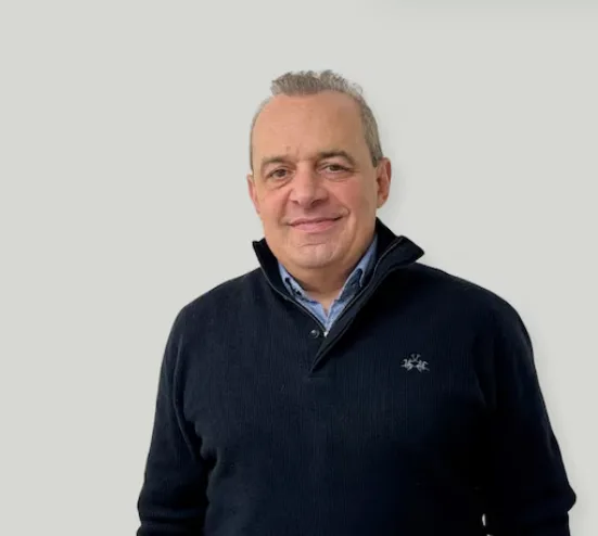 Sergio Spadone, organizador de China Day, explicando la relación comercial entre Argentina y China para el sector minero y agroindustrial.