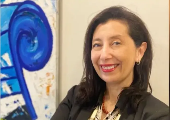 Retrato de la abogada Carina Fedra Egea, experta en mercado de capitales y bonos sostenibles.