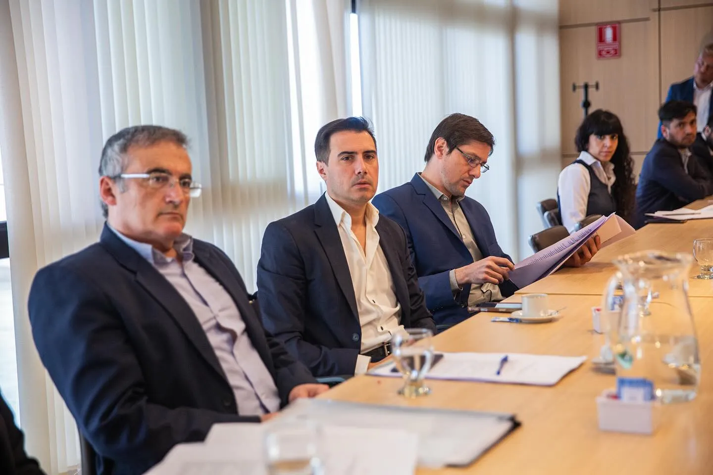 Encuentro entre Luis Rueda y Fernando Patinella de La Libertad Avanza. 