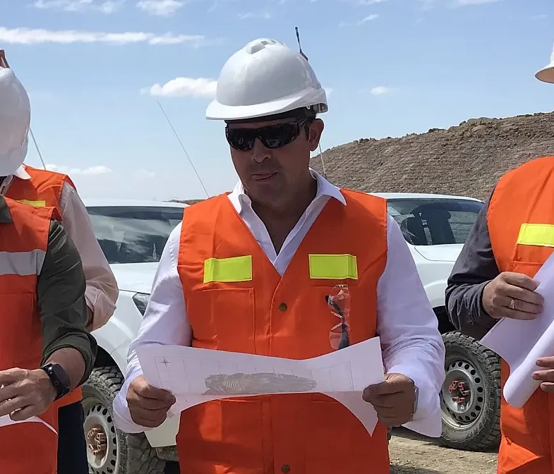 Gobernador Marcelo Orrego y la normativa de la Ley de proveedores mineros.